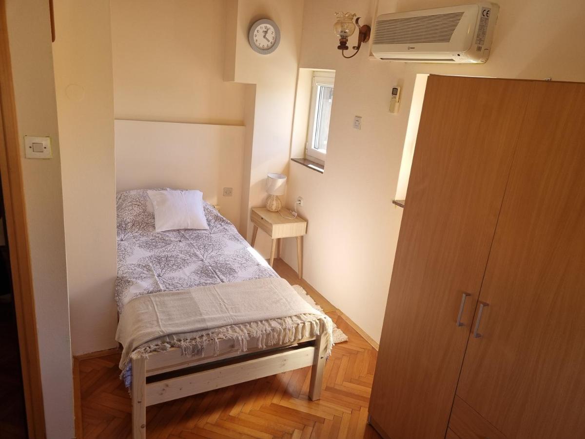 Greenview Apartment With Parking Rovigno Esterno foto